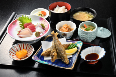 常磐名物 目光唐揚げ御膳